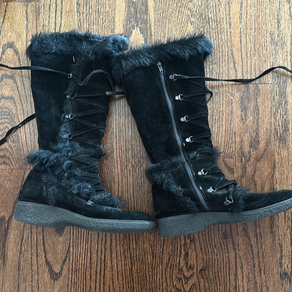 Coveted vintage coach knee highs flat boots suede with fur SATC